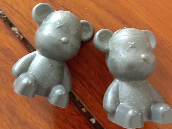 濟(jì)寧安屹工貿(mào)承接注塑模具和注塑產(chǎn)品專(zhuān)業(yè)代工，金日接單網(wǎng)紅小熊杯，日產(chǎn)8萬(wàn)只